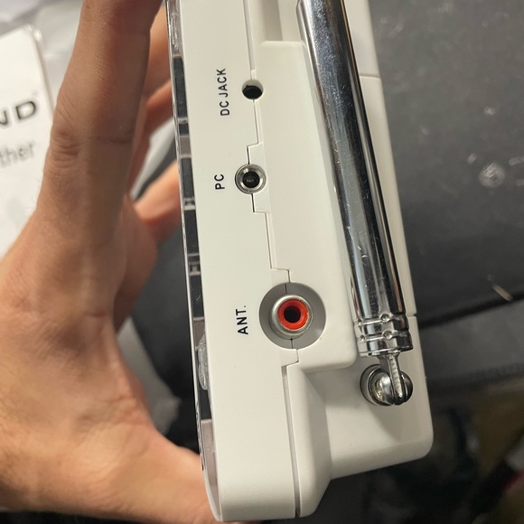 Midland WR100 Weather Alert Radio - White - Picture 4 of 10